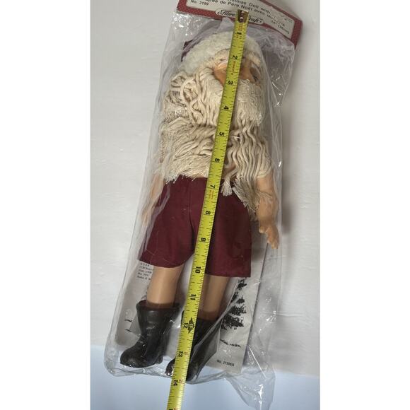 Santa Claus Fibre Craft Father Christmas Doll & Crochet Instructions 31996R - Picture 10 of 11